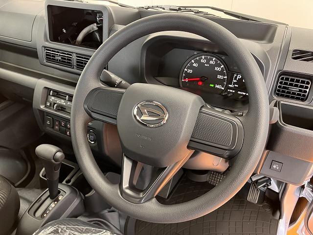 ハイゼットトラックジャンボエクストラサポカーＳワイド適合　三方開　エアコン　コーナーセンサー　アイドリングストップ　荷台照明　誤発進抑制機能　横滑り防止機能　光軸調整ダイヤル　センターデフロック　電動格納ミラー　パワーウィンドウ（神奈川県）の中古車