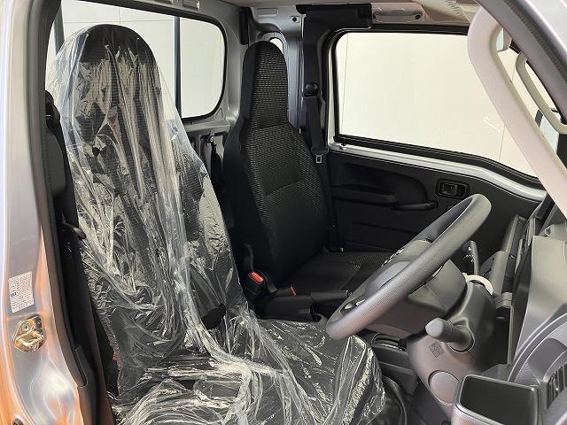 ハイゼットトラックジャンボエクストラサポカーＳワイド適合　三方開　エアコン　コーナーセンサー　アイドリングストップ　荷台照明　誤発進抑制機能　横滑り防止機能　光軸調整ダイヤル　センターデフロック　電動格納ミラー　パワーウィンドウ（神奈川県）の中古車