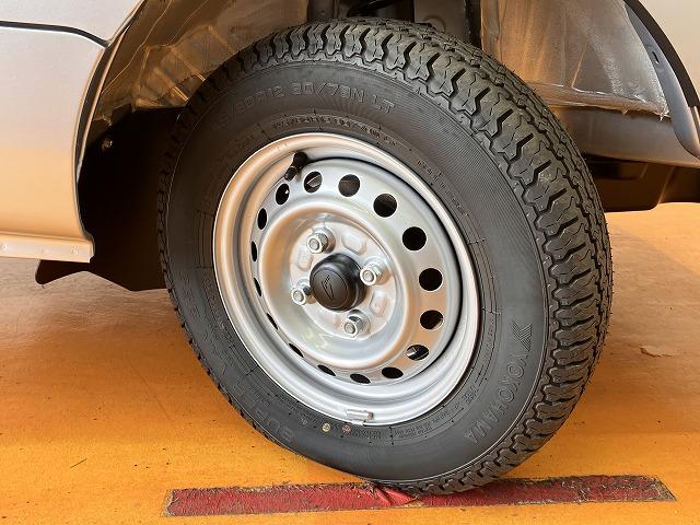 ハイゼットトラックジャンボエクストラサポカーＳワイド適合　三方開　エアコン　コーナーセンサー　アイドリングストップ　荷台照明　誤発進抑制機能　横滑り防止機能　光軸調整ダイヤル　センターデフロック　電動格納ミラー　パワーウィンドウ（神奈川県）の中古車