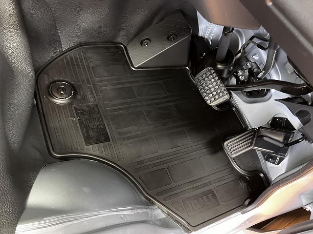 ハイゼットトラックジャンボエクストラ　４ＷＤ４ＷＤ　サポカーＳワイド適合　三方開　ＣＶＴ　エアコン　Ｐスタート　アクセサリーソケット　アイドリングストップ　コーナーセンサー　荷台作業灯　電動格納ミラー　キーフリー（神奈川県）の中古車