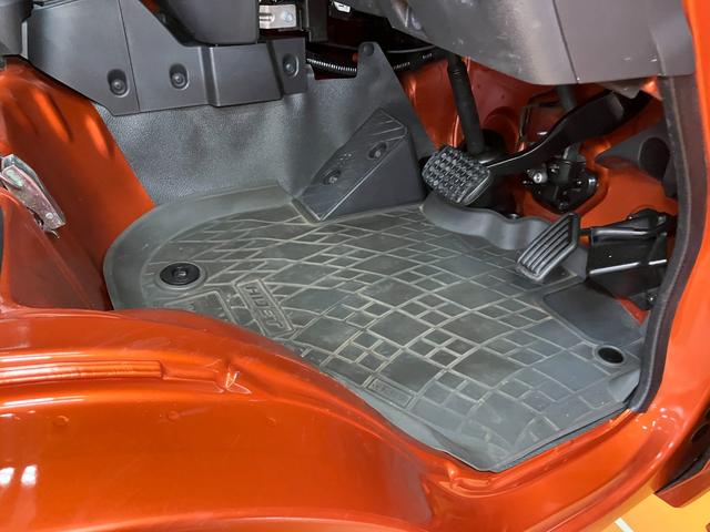 ハイゼットトラックハイルーフ三方開　ゴムマット　荷台作業灯　ナビ　エアコン　パワーステアリング　ＥＴＣ　パワーウインドウ（神奈川県）の中古車