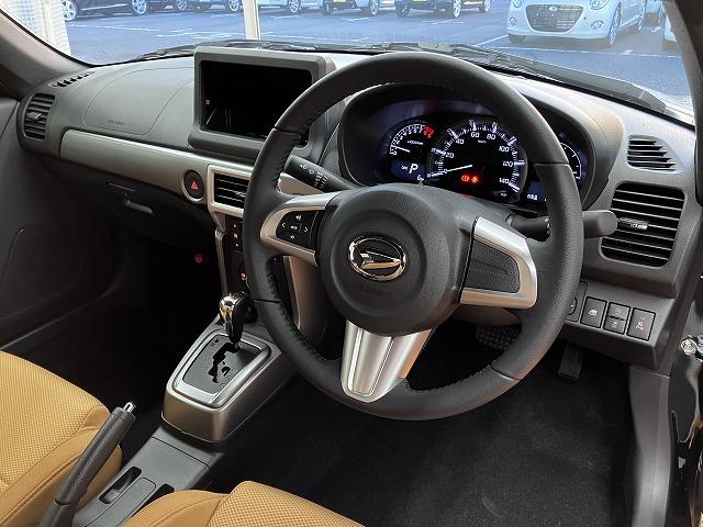 コペンセロ　届け出済み未使用車　オープンカーオープンカー　二人乗　アクティブトップ　シートヒーター　ステアリングスイッチ　Ｐスタート　アイドリングストップ　コーナーセンサー　スポーツシート　キーフリー（神奈川県）の中古車