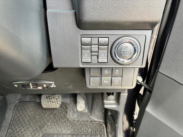 タントカスタムＲＳサポカーＳワイド適合　ドラレコ　ミラクルオープンドア　両側オートスライドドア　電動パーキングブレーキ　ステアリングスイッチ　シートヒーター　オートエアコン　コーナーセンサー　キーフリー（神奈川県）の中古車