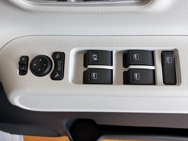 ムーヴキャンバスストライプスＧサポカーＳワイド適合　パノラマモニター対応　ＵＳＢ接続端子　電動パーキングブレーキ　シートヒーター　両側オートスライドドア　Ｐスタート　ホッとカップホルダー　コーナーセンサー　キーフリー（神奈川県）の中古車