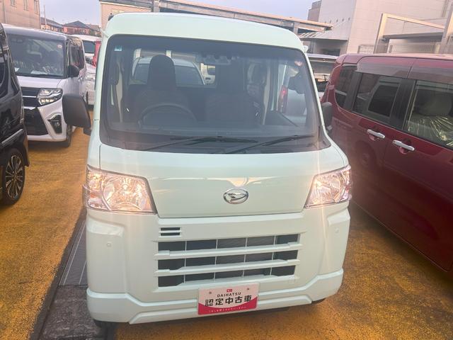 ハイゼットカーゴＤＸサポカーＳワイド適合　ラジオ　エアコン　アクセサリーソケット　コーナーセンサー　アイドリングストップ　光軸調整ダイヤル　横滑り防止機能　誤発進抑制機能　パワーウインドウ　キーレス（神奈川県）の中古車