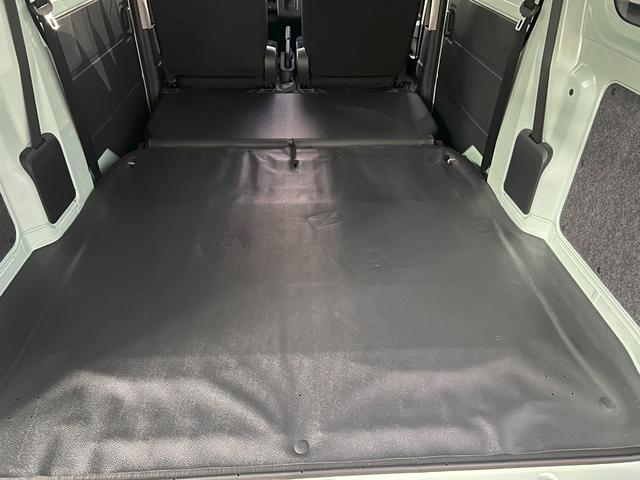 ハイゼットカーゴＤＸサポカーＳワイド適合　ラジオ　エアコン　アクセサリーソケット　コーナーセンサー　アイドリングストップ　光軸調整ダイヤル　横滑り防止機能　誤発進抑制機能　パワーウインドウ　キーレス（神奈川県）の中古車