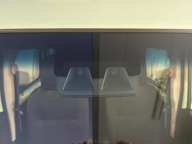 ハイゼットカーゴＤＸサポカーＳワイド適合　ラジオ　エアコン　アクセサリーソケット　コーナーセンサー　アイドリングストップ　光軸調整ダイヤル　横滑り防止機能　誤発進抑制機能　パワーウインドウ　キーレス（神奈川県）の中古車