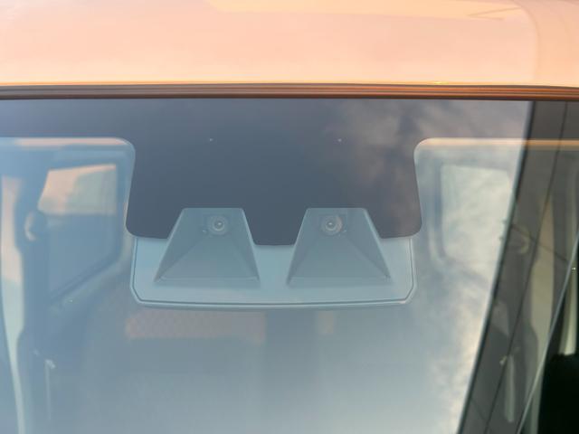 ハイゼットカーゴDXサポカーSワイド適合 ラジオ エアコン アクセサリーソケット コーナーセンサー アイドリングストップ 光軸調整ダイヤル 横滑り防止機能 誤発進抑制機能 パワーウインドウ キーレス(神奈川県)の中古車