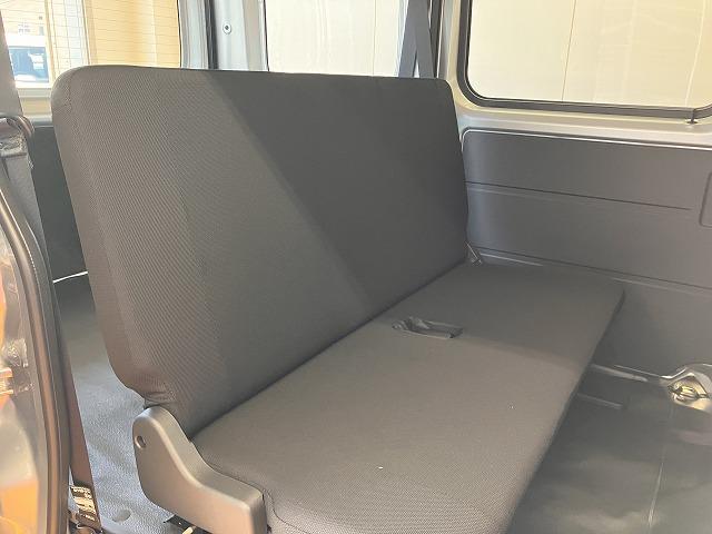 ハイゼットカーゴＤＸサポカーＳワイド適合　ラジオ　エアコン　アクセサリーソケット　コーナーセンサー　アイドリングストップ　光軸調整ダイヤル　横滑り防止機能　誤発進抑制機能　パワーウインドウ　キーレス（神奈川県）の中古車