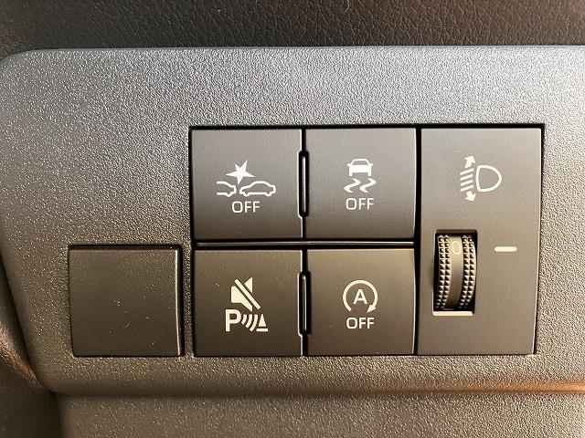 ハイゼットカーゴＤＸサポカーＳワイド適合　ラジオ　エアコン　アクセサリーソケット　コーナーセンサー　アイドリングストップ　光軸調整ダイヤル　横滑り防止機能　誤発進抑制機能　パワーウインドウ　キーレス（神奈川県）の中古車