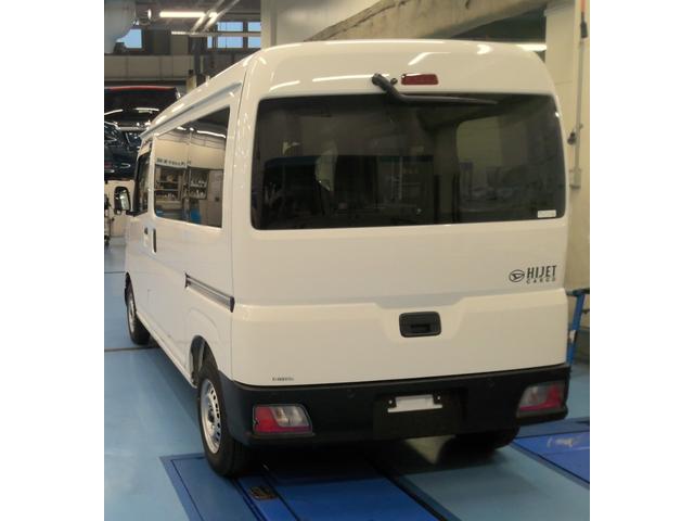 ハイゼットカーゴＤＸサポカーＳワイド適合　Ｂｌｕｅｔｏｏｔｈオーディオ　エアコン　アクセサリーソケット　コーナーセンサー　アイドリングストップ　光軸調整ダイヤル　横滑り防止機能　誤発進抑制機能　パワーウインドウ　キーレス（神奈川県）の中古車