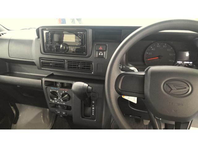 ハイゼットカーゴＤＸサポカーＳワイド適合　Ｂｌｕｅｔｏｏｔｈオーディオ　エアコン　アクセサリーソケット　コーナーセンサー　アイドリングストップ　光軸調整ダイヤル　横滑り防止機能　誤発進抑制機能　パワーウインドウ　キーレス（神奈川県）の中古車