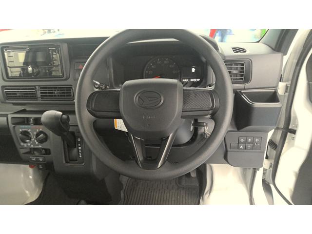 ハイゼットカーゴＤＸサポカーＳワイド適合　Ｂｌｕｅｔｏｏｔｈオーディオ　エアコン　アクセサリーソケット　コーナーセンサー　アイドリングストップ　光軸調整ダイヤル　横滑り防止機能　誤発進抑制機能　パワーウインドウ　キーレス（神奈川県）の中古車