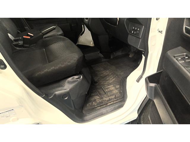 ハイゼットカーゴＤＸサポカーＳワイド適合　Ｂｌｕｅｔｏｏｔｈオーディオ　エアコン　アクセサリーソケット　コーナーセンサー　アイドリングストップ　光軸調整ダイヤル　横滑り防止機能　誤発進抑制機能　パワーウインドウ　キーレス（神奈川県）の中古車