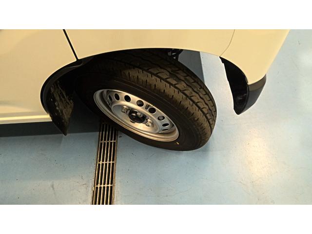 ハイゼットカーゴＤＸサポカーＳワイド適合　Ｂｌｕｅｔｏｏｔｈオーディオ　エアコン　アクセサリーソケット　コーナーセンサー　アイドリングストップ　光軸調整ダイヤル　横滑り防止機能　誤発進抑制機能　パワーウインドウ　キーレス（神奈川県）の中古車