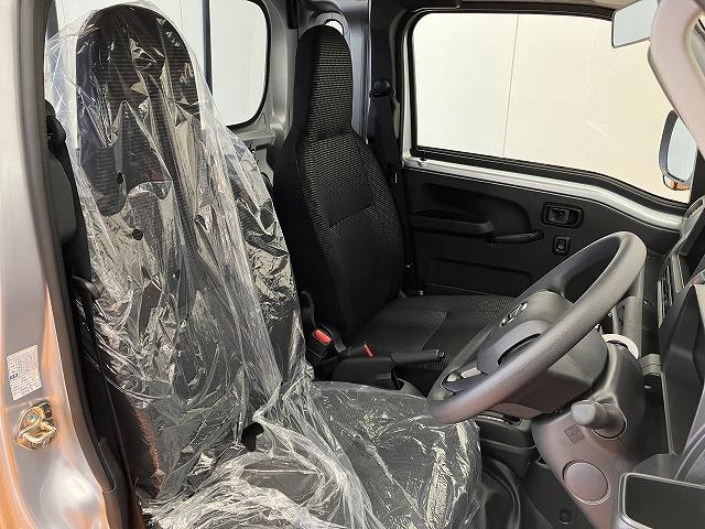ハイゼットトラックジャンボエクストラ 4WD 三方開 CVT 電動格納ミラー4WD サポカーSワイド適合 三方開 CVT エアコン Pスタート アクセサリーソケット アイドリングストップ コーナーセンサー 荷台作業灯 電動格納ミラー キーフリー(神奈川県)の中古車