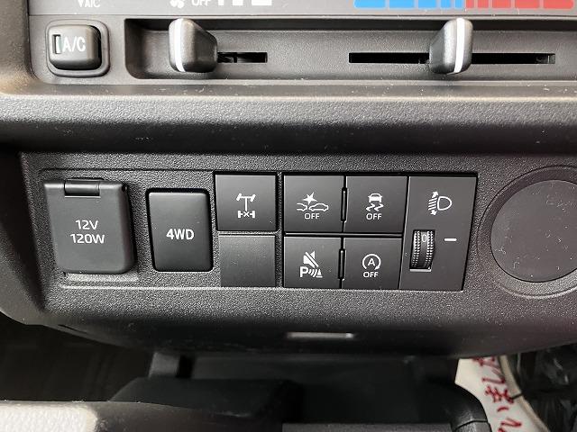 ハイゼットトラック多目的ダンプ　５ＭＴ　エアコン　４ＷＤ　センターデフロックサポカーＳワイド適合　ダンプ　荷台ライト　５速マニュアル　ラジオチューナー　エアコン　４ＷＤスイッチ　センターデフロック　誤発進抑制装置　横滑り防止機能　コーナーセンサー　アイドリングストップ（神奈川県）の中古車
