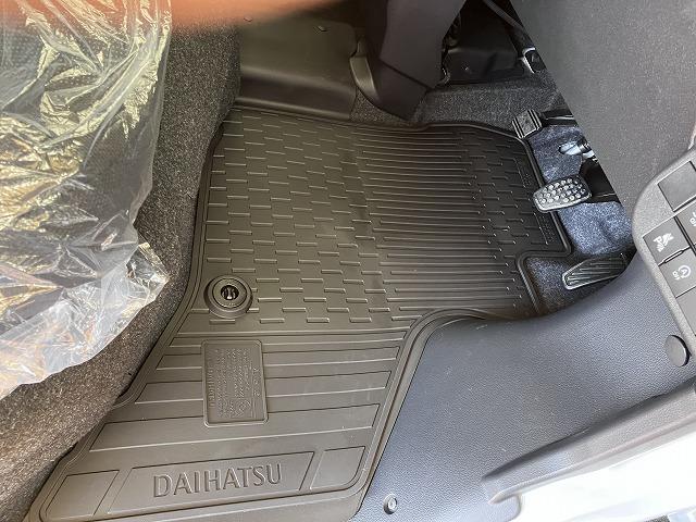 アトレーアトレーデッキバンオートエアコン USB接続端子 ステアリングスイッチ 全車速追従機能付ACC 両側オートスライドドア Pスタート コーナーセンサー アクセサリーソケット 電動格納ミラー キーフリー(神奈川県)の中古車