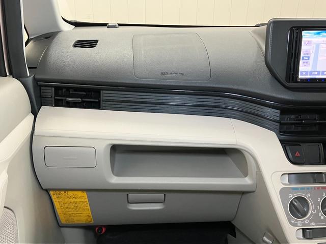 ムーヴＬＳＡII　フロントシートリフト福祉車両　スマアシ　助手席電動回転シート　エアコン　エコアイドル　横滑り防止機能　誤発進抑制機能　光軸調整ダイヤル　ＥＴＣ　電動格納ミラー　パワーウインドウ　キーレス（神奈川県）の中古車