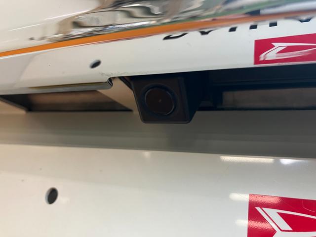タントカスタムＲＳ　トップエディションＳＡIIサポカーＳワイド適合　デイライト　ミラクルオープンドア　両側オートスライドドア　ステアリングスイッチ　Ｐスタート　エコアイドル　横滑り防止機能　誤発進抑制機能　ＥＴＣ　電動格納ミラー　キーフリー（神奈川県）の中古車
