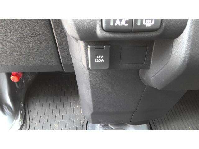 ハイゼットカーゴＤＸサポカーＳワイド適合　オーディオ　エアコン　アクセサリーソケット　コーナーセンサー　アイドリングストップ　光軸調整ダイヤル　横滑り防止機能　誤発進抑制機能　パワーウインドウ　キーレス（神奈川県）の中古車