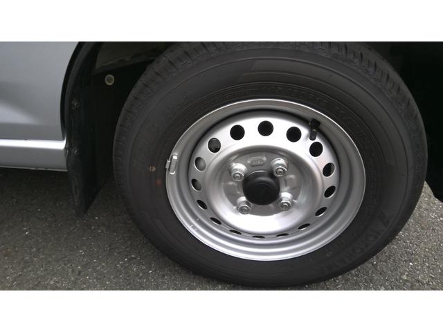 ハイゼットカーゴＤＸサポカーＳワイド適合　オーディオ　エアコン　アクセサリーソケット　コーナーセンサー　アイドリングストップ　光軸調整ダイヤル　横滑り防止機能　誤発進抑制機能　パワーウインドウ　キーレス（神奈川県）の中古車