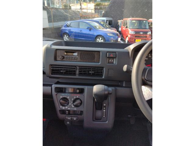 ハイゼットカーゴDXサポカーSワイド適合 ラジオ エアコン アクセサリーソケット コーナーセンサー アイドリングストップ 光軸調整ダイヤル 横滑り防止機能 誤発進抑制機能 パワーウインドウ キーレス(神奈川県)の中古車