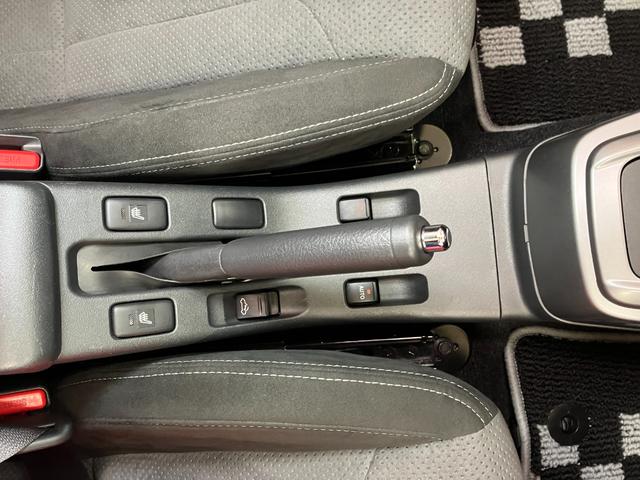 コペンローブ S ナビ ETC Pスタート パドルシフトオープンカー 二人乗 アクティブトップ ステアリングスイッチ ビルシュタイン製ショックアブソーバー レカロ製スポーツシート MOMO製ステアリングホイール パドルシフト ナビ ETC キーフリー(神奈川県)の中古車