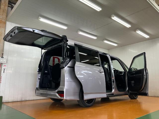 ヴォクシーＳ−Ｚ　ナビ　ドラレコ　Ｂカメラ　クルーズコントロール衝突軽減ブレーキシステム　ドラレコ　Ｂカメラ　ナビ　Ｐスタート　ＥＴＣ　ステアリングスイッチ　クルーズコントロール　電動パーキングブレーキ　両側オートスライドドア　オートハイビーム　キーフリー（神奈川県）の中古車