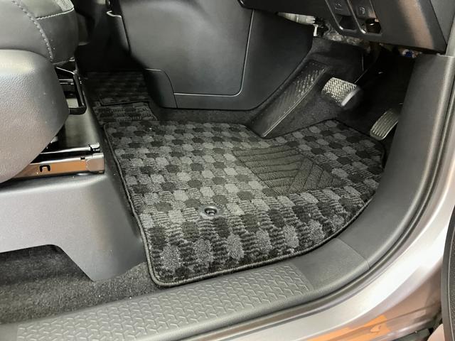 ヴォクシーＳ−Ｚ　ナビ　ドラレコ　Ｂカメラ　クルーズコントロール衝突軽減ブレーキシステム　ドラレコ　Ｂカメラ　ナビ　Ｐスタート　ＥＴＣ　ステアリングスイッチ　クルーズコントロール　電動パーキングブレーキ　両側オートスライドドア　オートハイビーム　キーフリー（神奈川県）の中古車