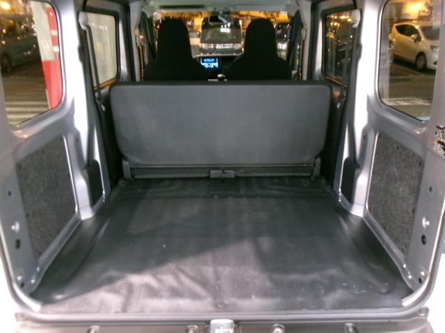 ハイゼットカーゴＤＸサポカーＳワイド適合　ラジオ　エアコン　アクセサリーソケット　コーナーセンサー　アイドリングストップ　光軸調整ダイヤル　横滑り防止機能　誤発進抑制機能　パワーウインドウ　キーレス（神奈川県）の中古車