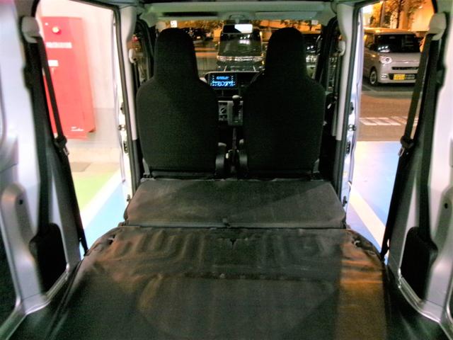 ハイゼットカーゴＤＸサポカーＳワイド適合　ラジオ　エアコン　アクセサリーソケット　コーナーセンサー　アイドリングストップ　光軸調整ダイヤル　横滑り防止機能　誤発進抑制機能　パワーウインドウ　キーレス（神奈川県）の中古車