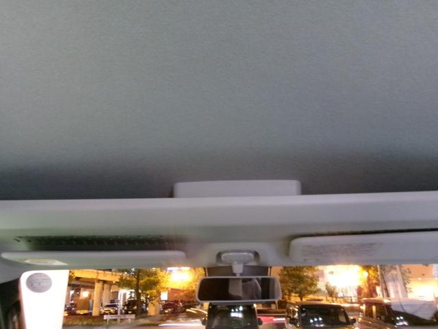 ハイゼットカーゴＤＸサポカーＳワイド適合　ラジオ　エアコン　アクセサリーソケット　コーナーセンサー　アイドリングストップ　光軸調整ダイヤル　横滑り防止機能　誤発進抑制機能　パワーウインドウ　キーレス（神奈川県）の中古車