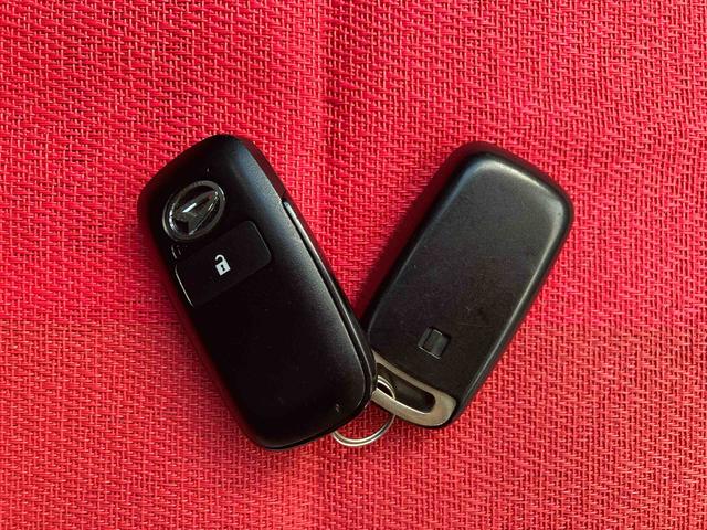 ロッキープレミアム走行距離無制限１２ヶ月保証付き　衝突軽減システム　ＢＴオーディオ　シートＨ　禁煙　ＥＴＣ車載器　車線逸脱警報　ＵＳＢ　スマ−トキ−　Ｂカメラ　アルミホイール　ＡＣＣ　キーフリーシステム　ドラレコ（大分県）の中古車