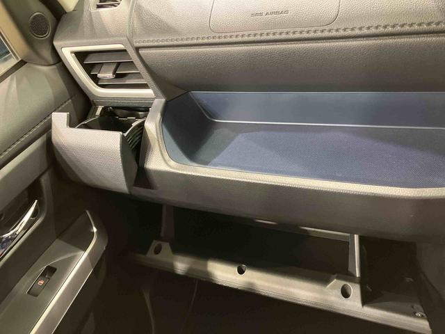 トールカスタムＧ４ＷＤ　アルミホイール　オートマチックハイビーム　衝突防止システム　レーンアシスト　スマートキー　記録簿　ワンオーナー　エアバッグ　エアコン　パワーステアリング　パワーウィンドウ　ＡＢＳ（北海道）の中古車