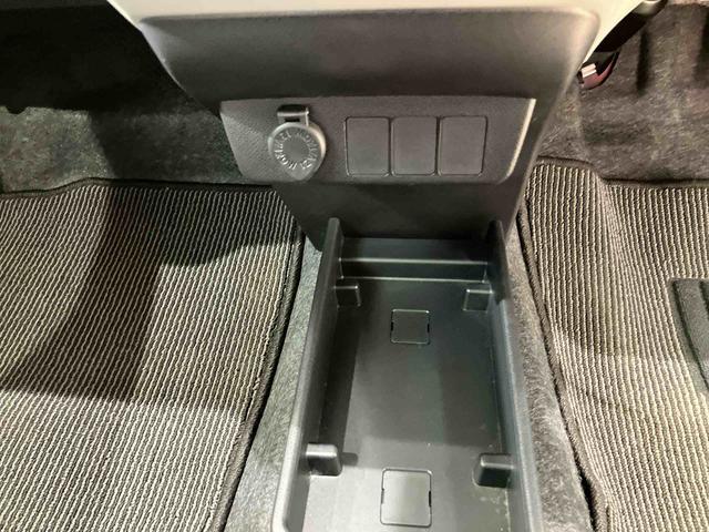 ミライースＸ　リミテッドＳＡIII４ＷＤ　アイドリングストップ　オートマチックハイビーム　衝突防止システム　ＬＥＤヘッドランプ　レーンアシスト　キーレスエントリー　記録簿　ワンオーナー　エアバッグ　エアコン　パワーステアリング　ＡＢＳ（北海道）の中古車