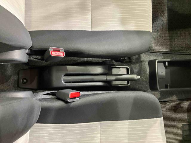 ミライースＸ　リミテッドＳＡIII４ＷＤ　アイドリングストップ　オートマチックハイビーム　衝突防止システム　ＬＥＤヘッドランプ　レーンアシスト　キーレスエントリー　記録簿　ワンオーナー　エアバッグ　エアコン　パワーステアリング　ＣＤ（北海道）の中古車