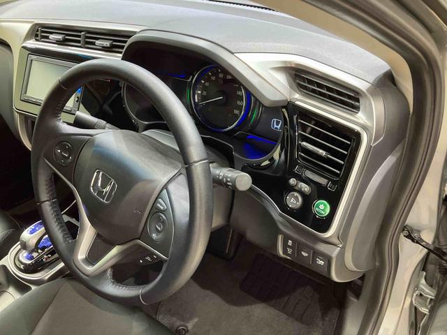 グレイスハイブリッドＬＸ（北海道）の中古車