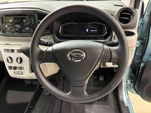 ミライースＸ　リミテッドＳＡIII４ＷＤ　アイドリングストップ　オートマチックハイビーム　衝突防止システム　ＬＥＤヘッドランプ　レーンアシスト　キーレスエントリー　記録簿　ワンオーナー　エアバッグ　エアコン　パワーステアリング　ＣＤ（北海道）の中古車
