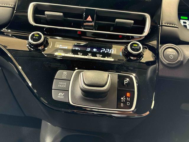 アクアＧ４ＷＤ　ＥＴＣ　スマートキー　記録簿　ワンオーナー　エアバッグ　エアコン　パワーステアリング　パワーウィンドウ　ＡＢＳ（北海道）の中古車