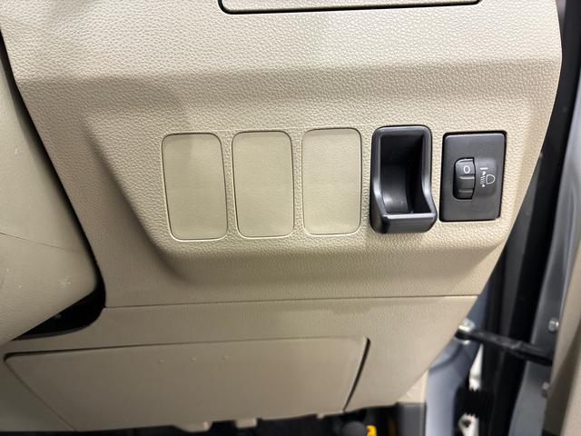 ミラＸ４ＷＤ　アルミホイール　キーレスエントリー　記録簿　禁煙車　エアバッグ　エアコン　パワーステアリング　パワーウィンドウ　ＡＢＳ（北海道）の中古車