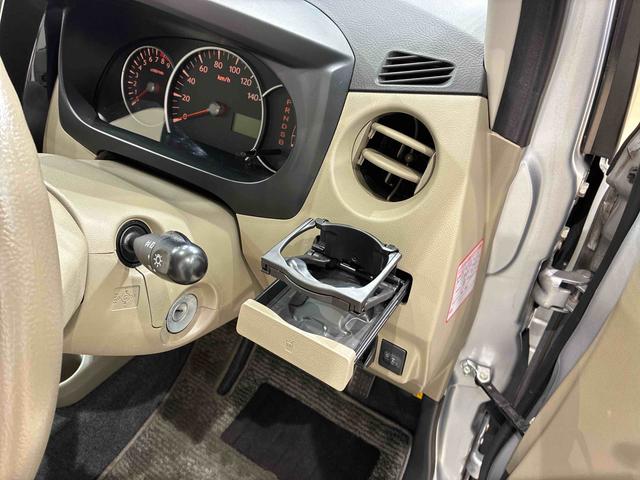 ミラＸ４ＷＤ　アルミホイール　キーレスエントリー　記録簿　禁煙車　エアバッグ　エアコン　パワーステアリング　パワーウィンドウ　ＡＢＳ（北海道）の中古車