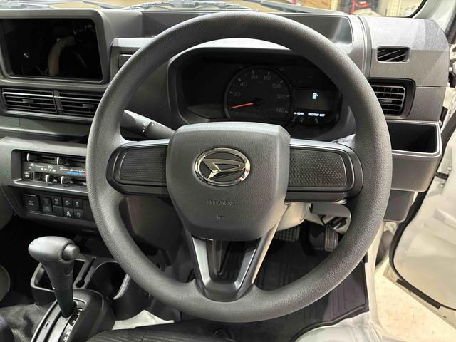 ハイゼットトラックジャンボエクストラ４ＷＤ　アイドリングストップ　オートマチックハイビーム　衝突防止システム　ＬＥＤヘッドランプ　レーンアシスト　スマートキー　記録簿　ワンオーナー　エアバッグ　エアコン　パワーステアリング　ＡＢＳ（北海道）の中古車