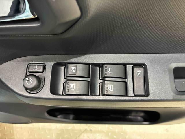 ミライースＸ　リミテッドＳＡIII４ＷＤ　アイドリングストップ　オートマチックハイビーム　衝突防止システム　ＬＥＤヘッドランプ　レーンアシスト　キーレスエントリー　記録簿　ワンオーナー　エアバッグ　エアコン　パワーステアリング　ＣＤ（北海道）の中古車