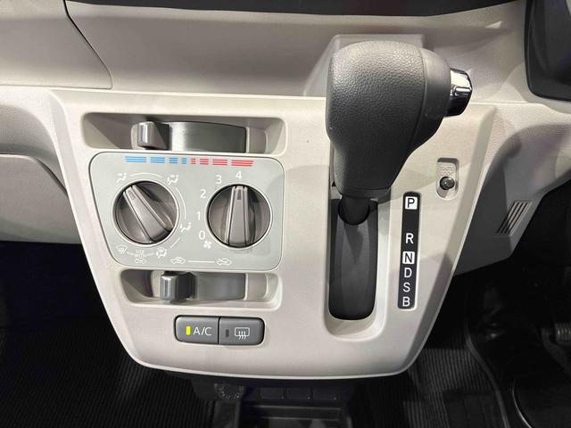 ミライースＸ　リミテッドＳＡIII４ＷＤ　アイドリングストップ　オートマチックハイビーム　衝突防止システム　ＬＥＤヘッドランプ　レーンアシスト　キーレスエントリー　記録簿　ワンオーナー　エアバッグ　エアコン　パワーステアリング　ＣＤ（北海道）の中古車