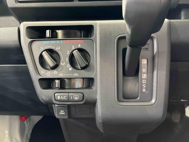 ハイゼットカーゴＤＸ４ＷＤ　アイドリングストップ　オートマチックハイビーム　衝突防止システム　レーンアシスト　キーレスエントリー　記録簿　ワンオーナー　エアバッグ　エアコン　パワーステアリング　パワーウィンドウ　ＡＢＳ（北海道）の中古車