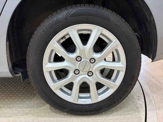 フィットハイブリッドＬ　ホンダセンシング４ＷＤ　ＥＴＣ　アルミホイール　ＬＥＤヘッドランプ　スマートキー　記録簿　禁煙車　エアバッグ　エアコン　パワーステアリング　パワーウィンドウ　ＡＢＳ（北海道）の中古車