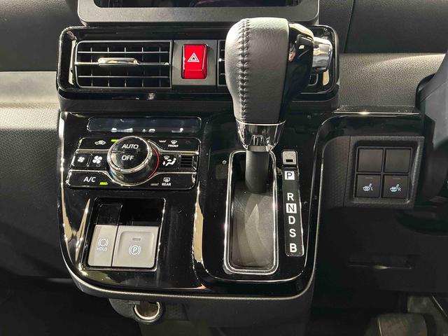 タントカスタムRS4WD アルミホイール シートヒーター ターボ アイドリングストップ オートマチックハイビーム 衝突防止システム LEDヘッドランプ レーンアシスト スマートキー 記録簿 ワンオーナー エアバッグ(北海道)の中古車