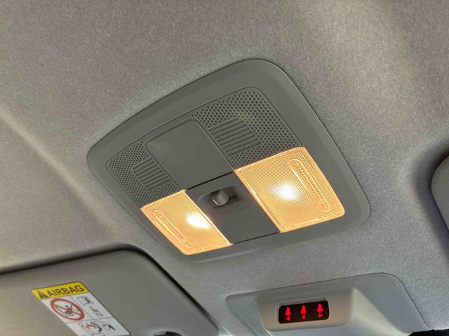 ロッキープレミアムＧ　ＨＥＶＥＴＣ　アルミホイール　シートヒーター　オートマチックハイビーム　衝突防止システム　ＬＥＤヘッドランプ　レーンアシスト　スマートキー　記録簿　ワンオーナー　エアバッグ　エアコン　パワーステアリング（北海道）の中古車