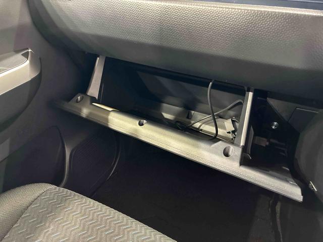 トールカスタムＧ４ＷＤ　アルミホイール　アイドリングストップ　オートマチックハイビーム　衝突防止システム　ＬＥＤヘッドランプ　レーンアシスト　スマートキー　記録簿　禁煙車　ワンオーナー　エアバッグ　エアコン　ＣＤ（北海道）の中古車
